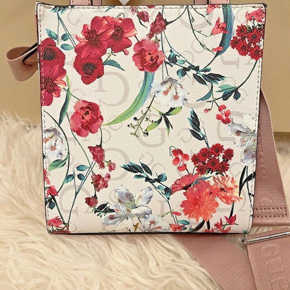 Guess Lyle Mini Floral Print Boho Crossbody Hand Shoulder Bag White Pink NWT - Picture 2 of 8